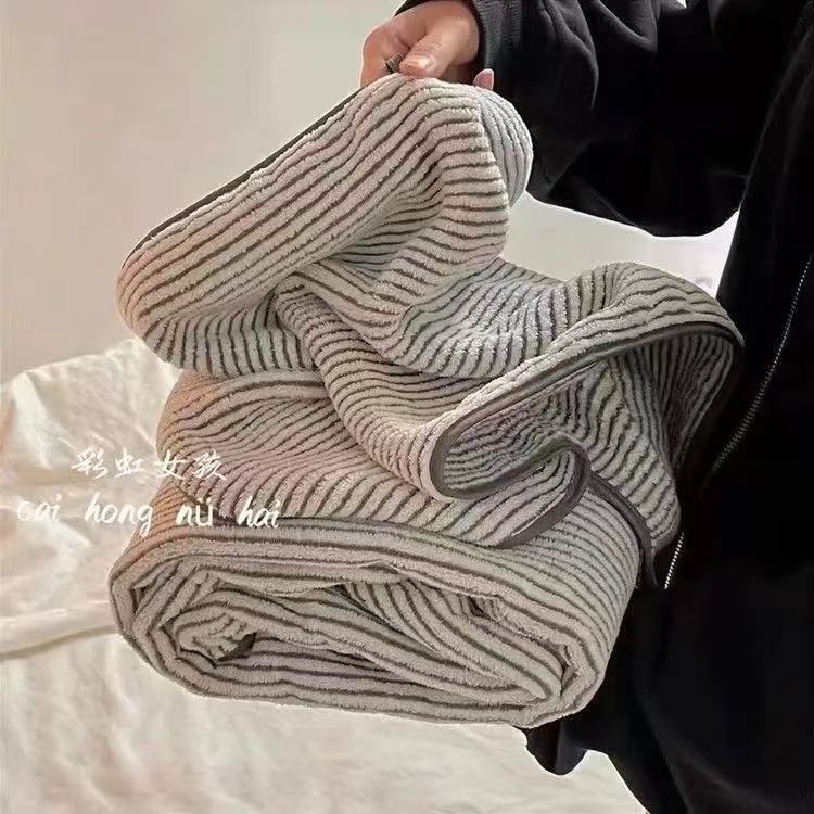 Large bath towel, towel, and hair drying cap set, soft and absorbent, for men and women, adult bath use, thickened, three-piece set, quick-drying