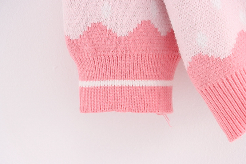 Sweater Image 14