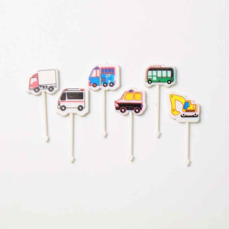 Cartoon japonés encantador tenedor de fruta transfronterizo venta caliente stick de fruta creativa decoración mini tenedor de fruta al por mayor