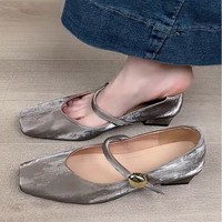 8292-3 French retro single shoes with thick heel and square toe, exquisite low heel ballet shoes, metal straight buckle Mary Jane shoes