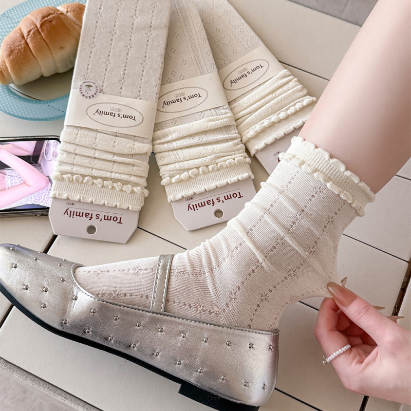 Minimalist Socks with Ruffled Edges for Women, Korean Sweet Style, White Lace Cotton Socks Paired with Small Leather Shoes, New Spring/Summer Collection