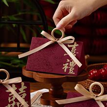 中式结婚喜糖盒子新款2025手提糖盒高级感喜糖袋小众婚礼伴手礼盒