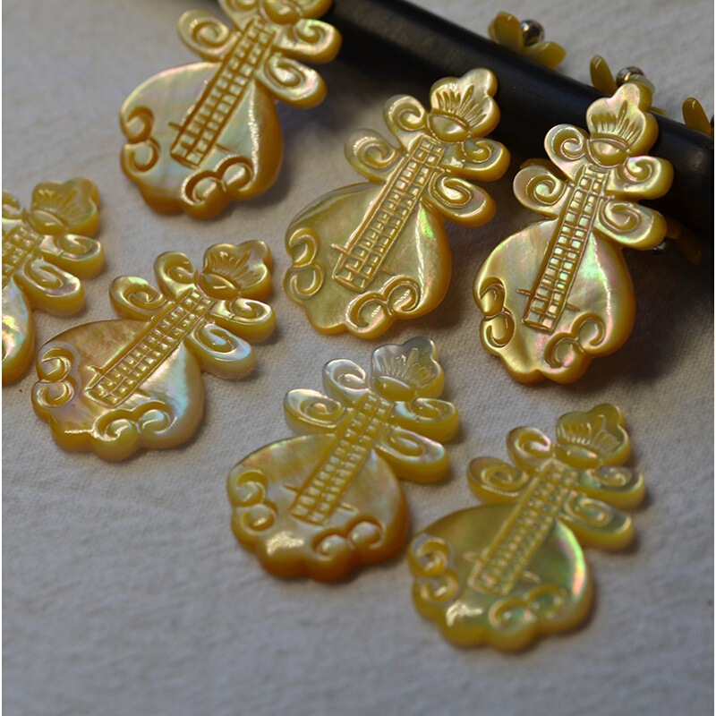 Colorful Butterfly New Shell Pipa Huangbei Brand New Model Beauty Song Auspicious Ornament Pendant Hairpin Brand Auspicious Cloud Pendant F128B