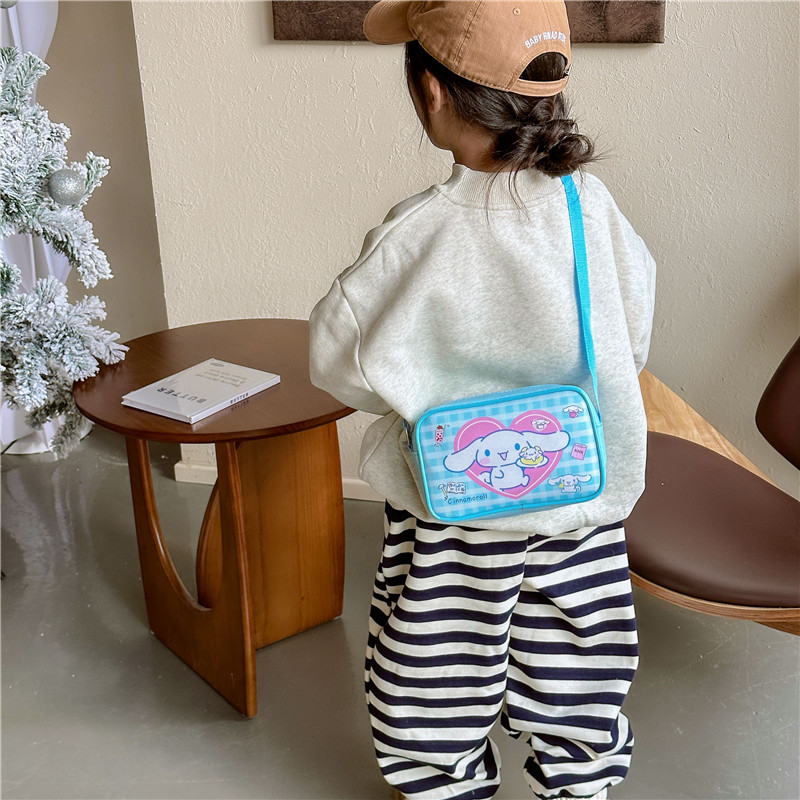 2025 nueva moda universitaria para niñas escolares de compras bolso de hombro de periódico PU bolso de niños bolso de almacenamiento