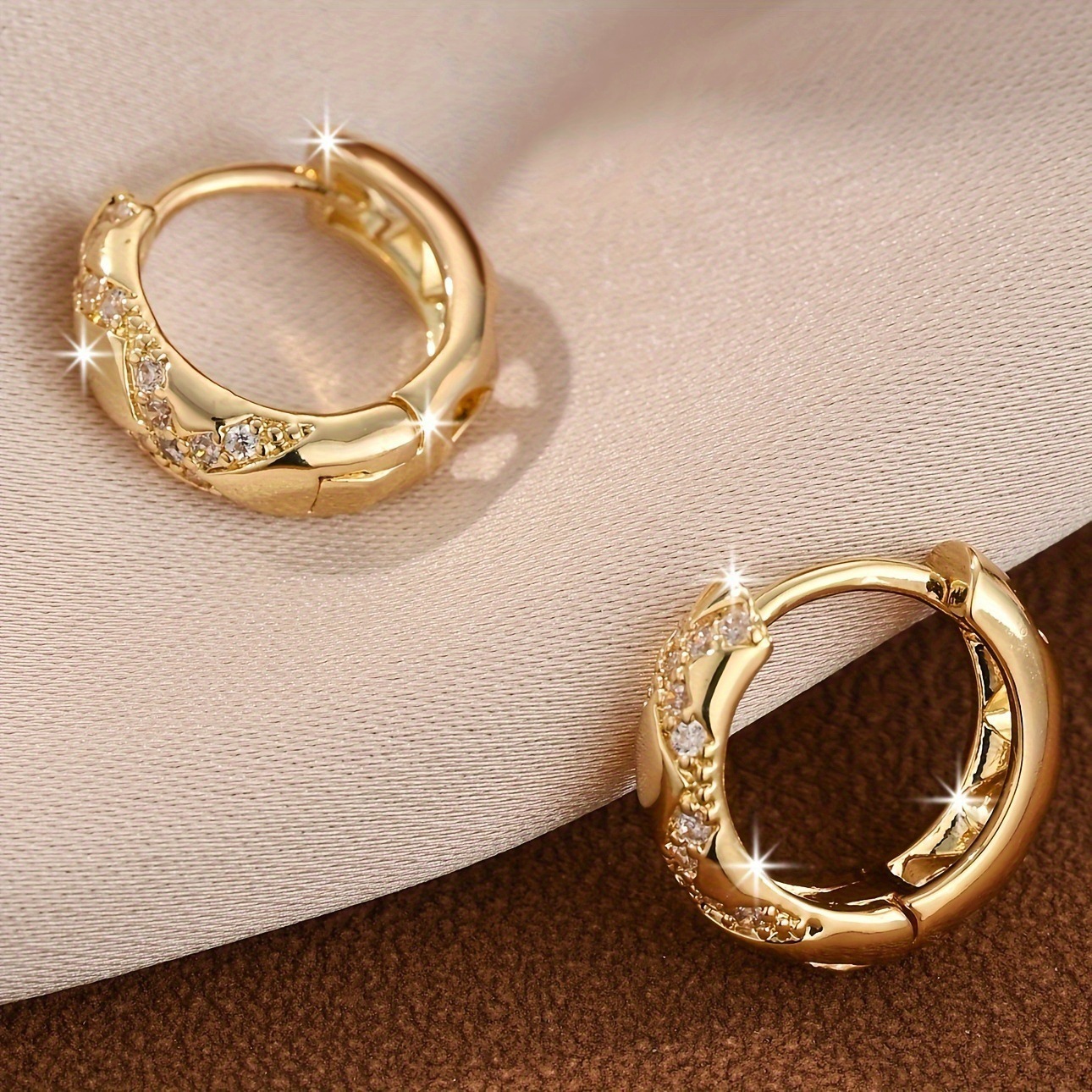 Orecchini a lobo donna minimalisti design unico alla moda chic_voghion.com
