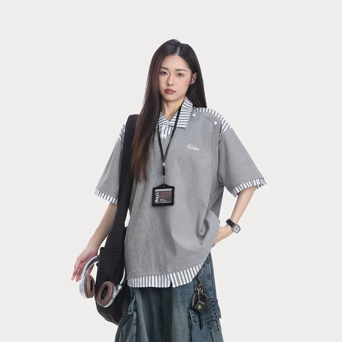 Продвинутые чувства лацканы, сшитые поддельные две рубашки поло для мужчин и женщин летом нишевые дизайны свободные рубашки с короткими рукавами