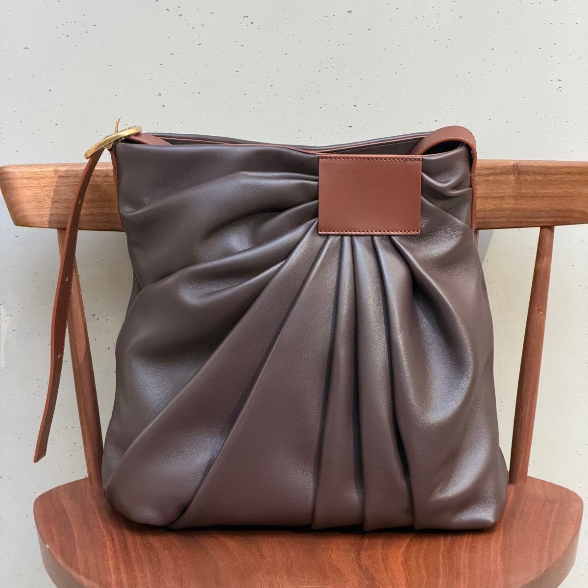 对版货罗家秀款Draped褶皱半裙女包欧美软牛皮时尚单肩斜跨腋下包