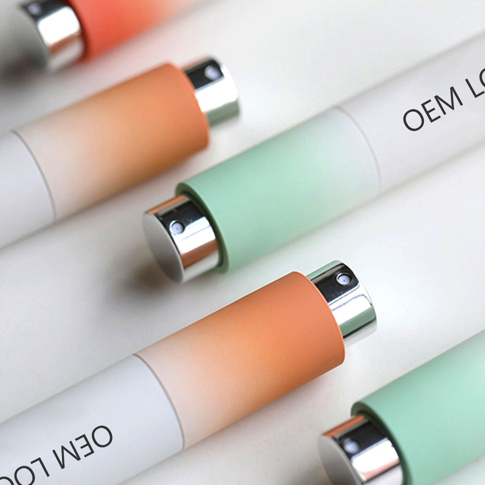 Cross-border foreign trade bestseller mouth freshener 8ml gradient silver press-on oral spray factory OEM