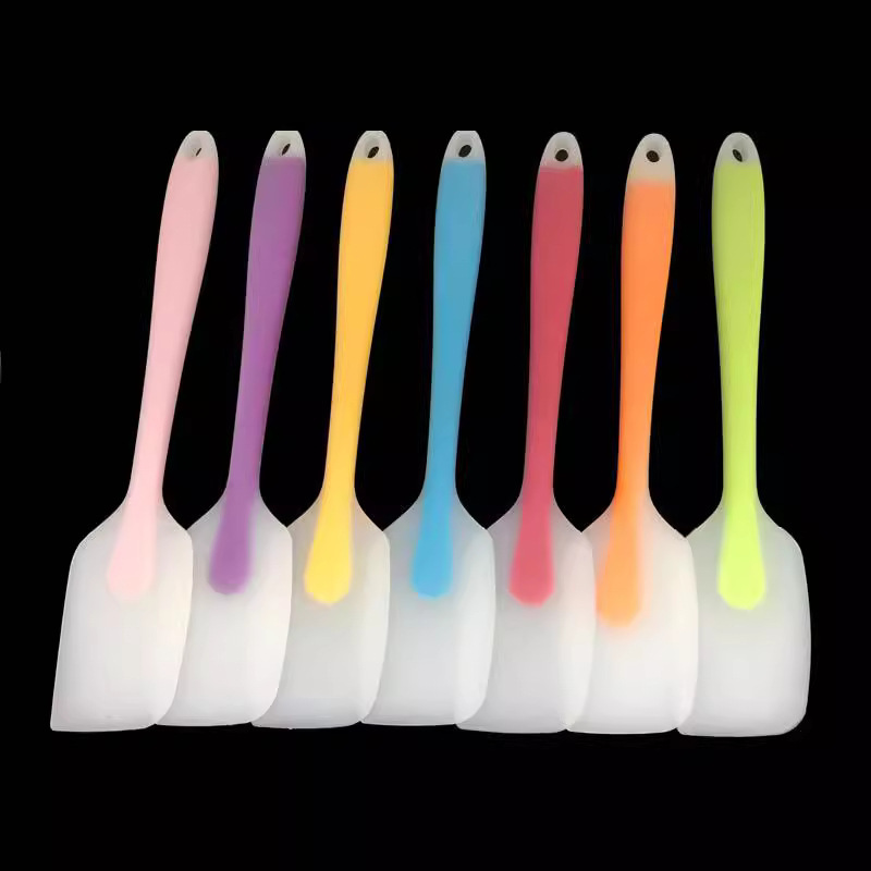 Manufacturer Wholesale Large/Small Size Integrated Semi-Transparent Silicone Spatula Cake Cream Butter Spreader Kitchen Baking Tool