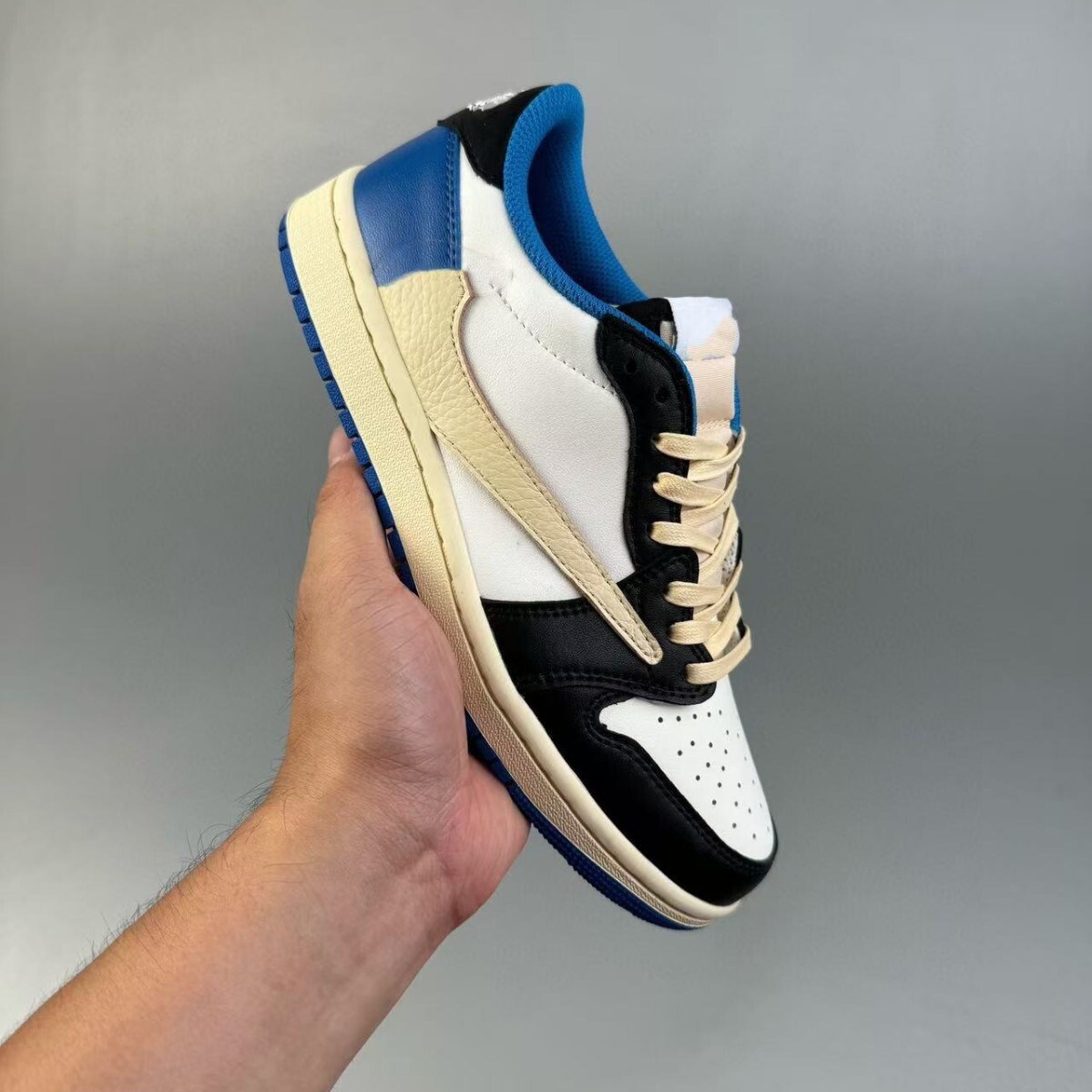 Putian aj1 púa relámpago de corte bajo negro samurái Fujiwara Hirojo 1 Zapatillas deportivas de baloncesto para hombres y mujeres Zapatillas de mesa pura para hombres