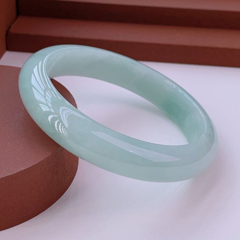 Vòng tay ngọc bích Miến Điện loại A băng sáp dáng tròn quý tộc — [Cổ điển] 53-54mm, [Cổ điển] 61-62mm, [Cổ điển] 55-56mm, [Cổ điển] 59-60mm chi tiết 3