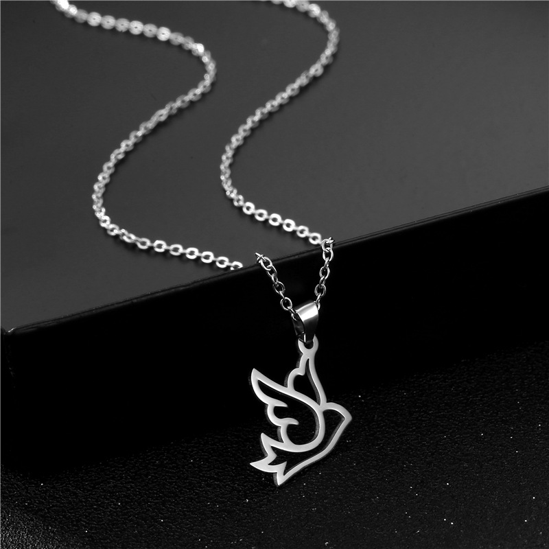 Wholesale Jewelry Simple Hollow Geometric Pendant Stainless Steel Necklace Nihaojewelry display picture 47