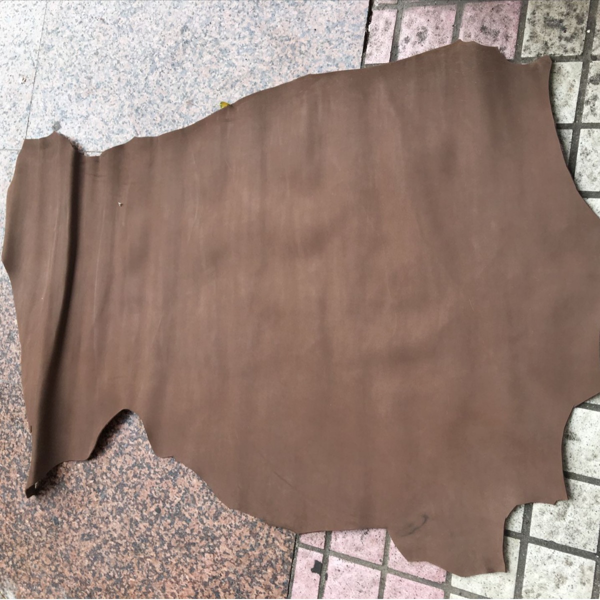 头层磨砂牛皮 牛巴戈，真皮皮料 马鞍皮 DIY手工 真皮皮料浅咖色