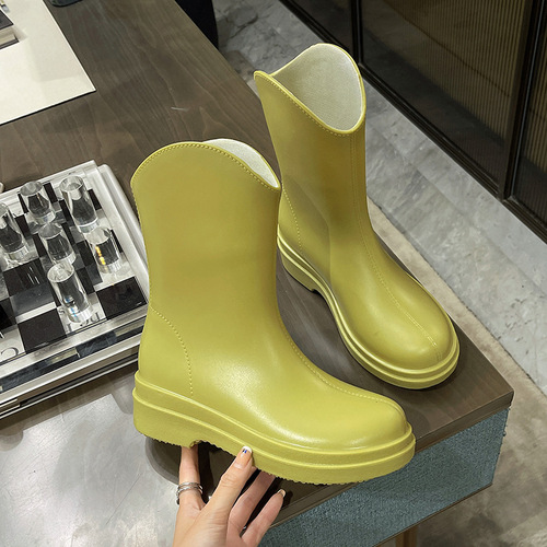 跨境2023新款雨鞋女士中筒雨靴欧美户外时尚防水工作鞋厨房胶套鞋