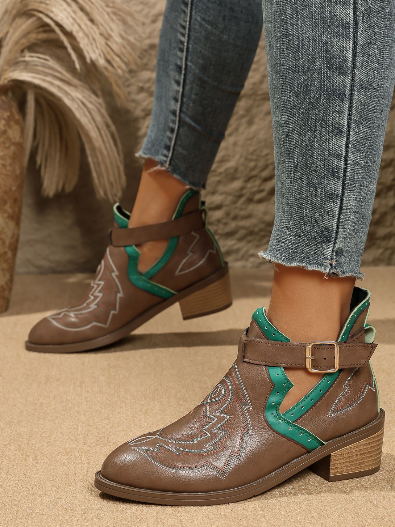 Women's Retro Embroidered Color Block Mid Heel Ankle Boots Plus Size British Style Martin Boots Autumn New Style_vogvips.com