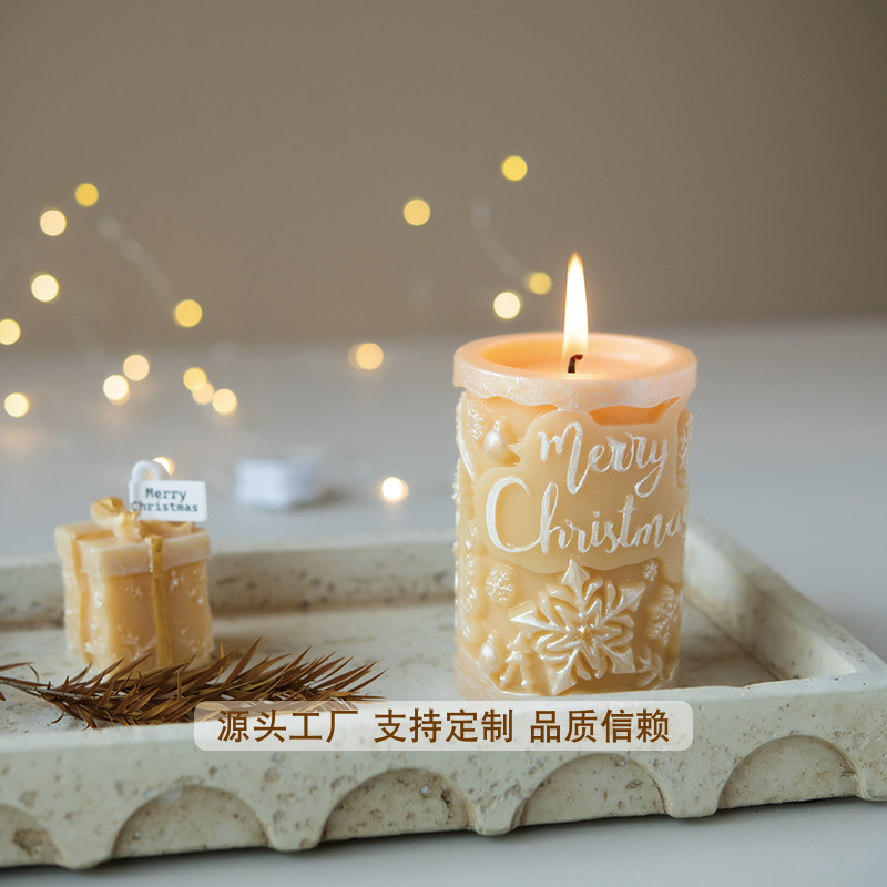 Ventas transfronterizas calientes de Navidad columnar plata gris vela de forma de cera de incienso de alta calidad decoración hecha a mano al por mayor