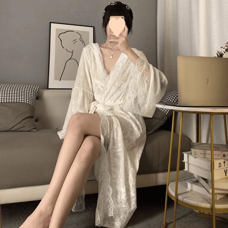 Gold Diamond Velvet Nightgown for Women in Autumn and Winter New Long-Sleeved Sexy Bathrobe Outer Wear Hooded Long Thickeneded Warm Pajamas