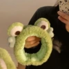 5327 plush frog-hairband