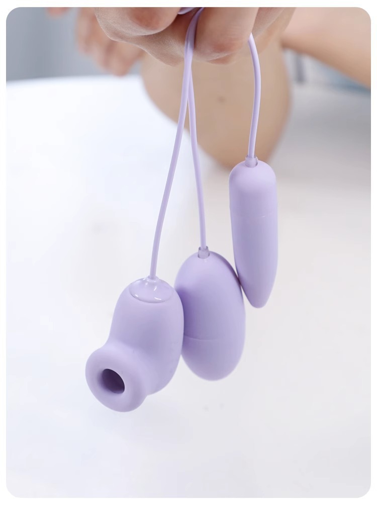 Sucking and Vibrating Rechargeable Female Massager with USB Direct Plug and Remote Control — detail image 28
