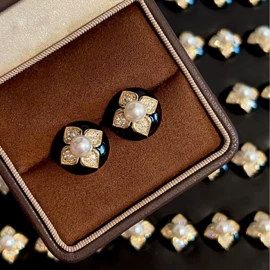 耳钉;项链;天然珍珠耳饰