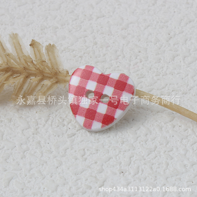 新款可爱格子爱心手工女装童装diy饰品贴画鞋服礼帽装饰扣子|undefined