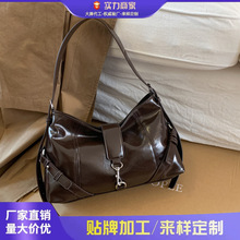 时尚潮流气质极简复古单肩腋下包大容量斜挎包高颜值女士时尚小包