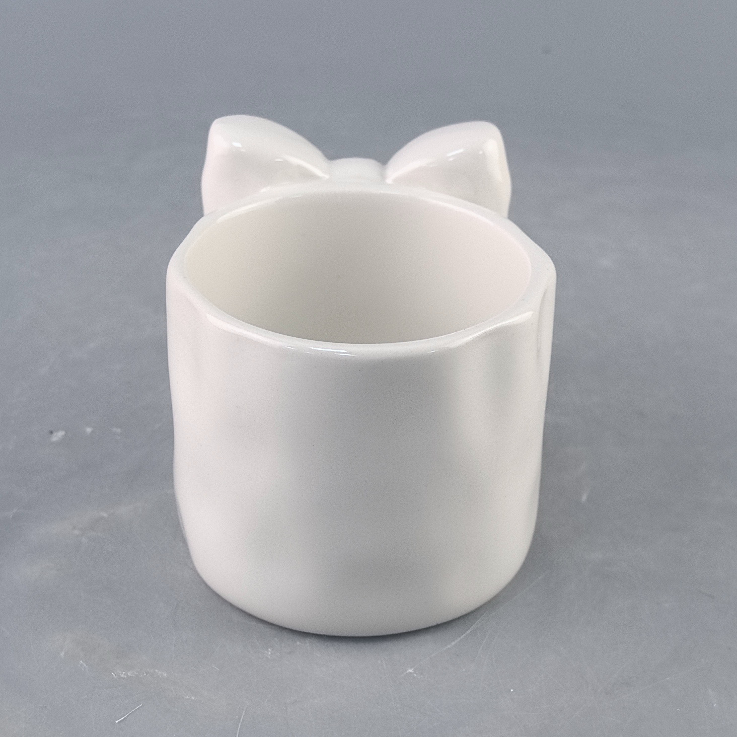 Princesa en fuga arco blanco puro taza de cerámica DIY taza de cerámica de alto valor de diseño creativo taza de cerámica de nicho