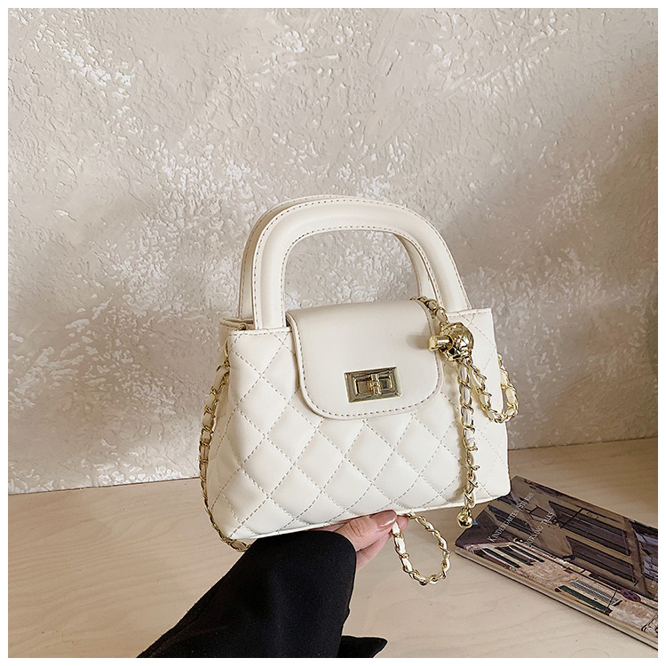 Bolso de mano de alta sensación para mujeres 2026 nueva textura de cadena de diamante bolso cuadrado ligero lujoso estilo extranjero bolso de hombro