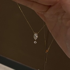 「一滴の涙」清冷感水滴ペンダントネックレスの精緻な大衆デザインファッション気質レトロなネックレス