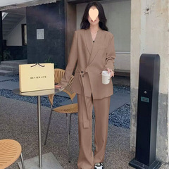 韩版设计感小西装套装女2025春秋新款感气质休闲阔腿裤两件套