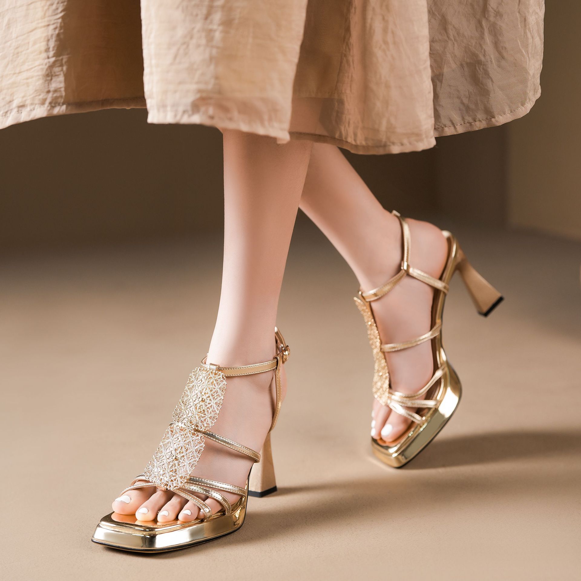 Y5819 Niche Design Fashion Sandals For Women, Mature And Sexy Open-Toe Stiletto Waterproof Platform One-Strap High Heels_voghion.com