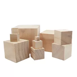 木质工艺品;饰品配件;其他益智玩具