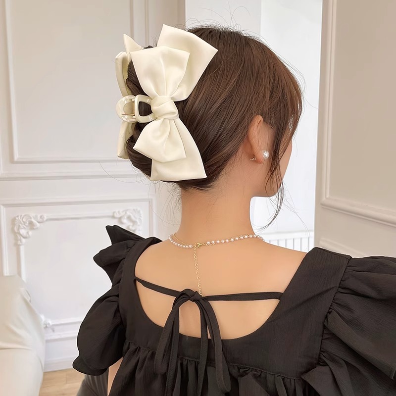 Princesa en fuga dulce satén arco clip de captura temperamento captura cabeza posterior clip de cabello tiburón clip de cabello joyería