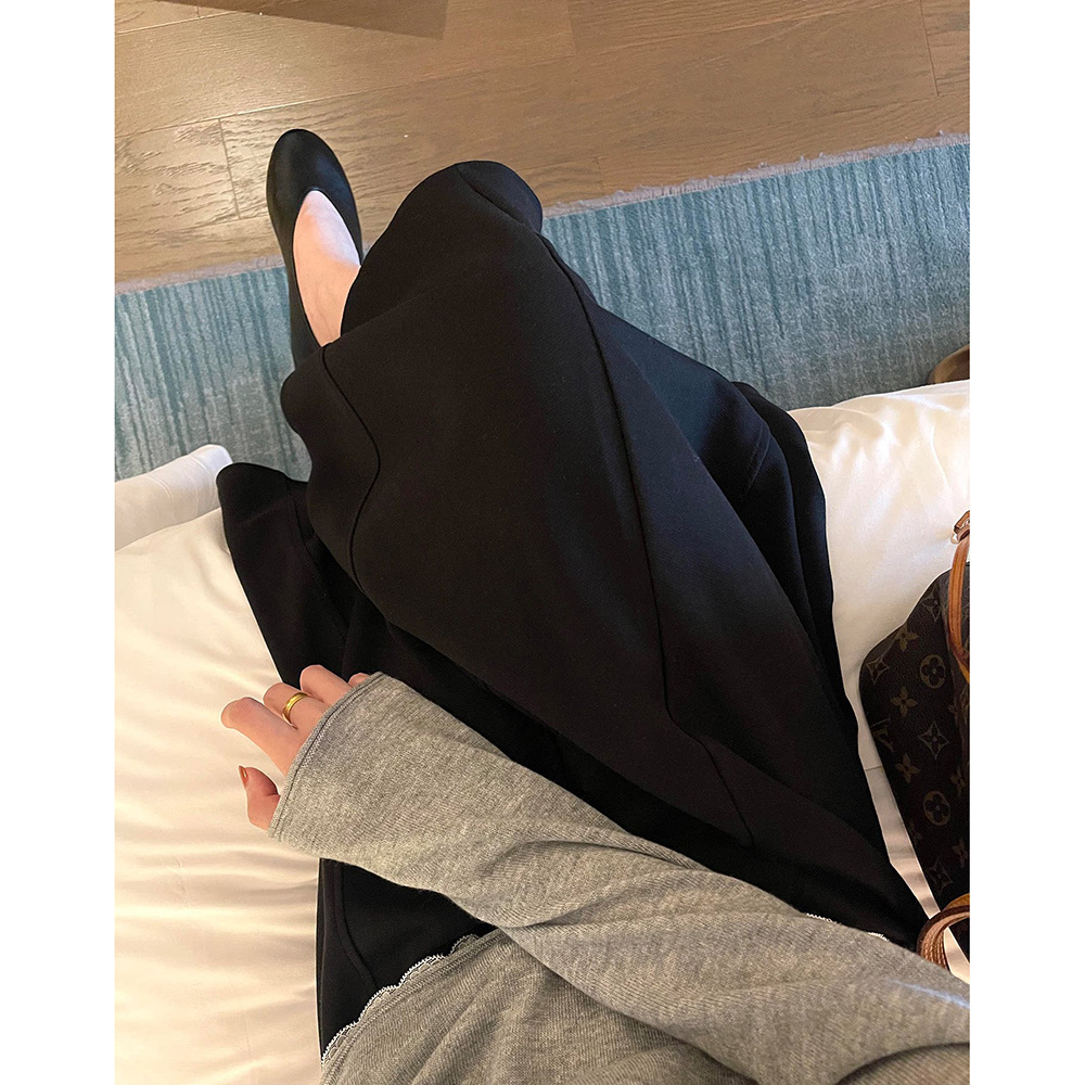 Spring and Autumn Maternity Fashion Patchwork Mermaid Skirt, Thickened for Autumn, Slimming and Hip-Covering, Drawstring Waist, Commute Skirt