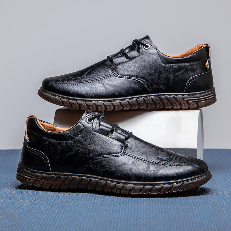 Zapatos de cuero casuales para hombres de nueva tendencia, suela blanda, suela blanda, suela de tendón de res, zapatos de cuero de negocios de estilo británico, zapatos de papá de mediana edad