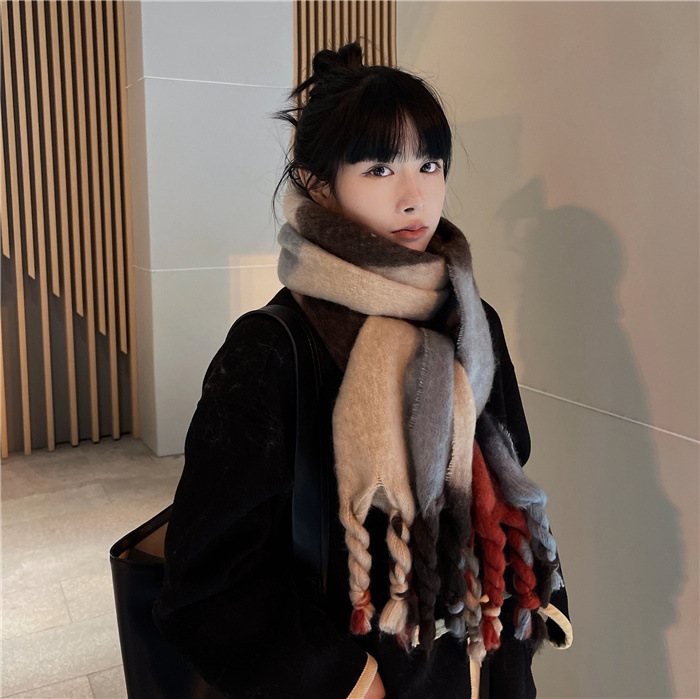Korean Ins2023 new winter geometric color gradient mohair fringe scarf for women's shawl with two necklaces_voghion.com