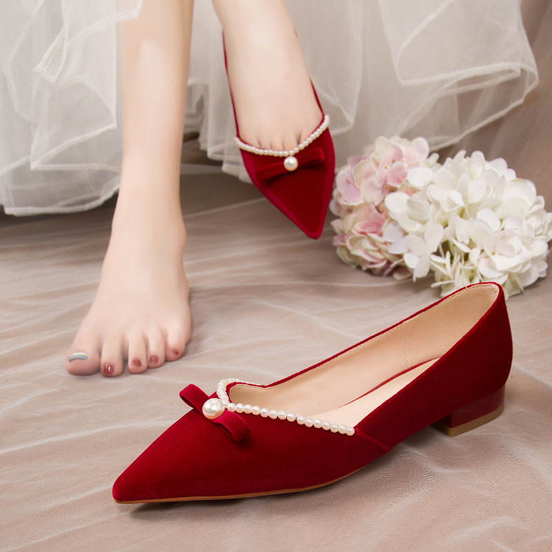 婚鞋女2024年新款结婚新娘伴娘鞋中式秀禾礼服红色平底鞋尖头单鞋