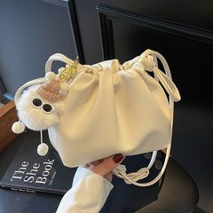 夏季超火小众褶皱包包女式2025新款休闲百搭斜挎包流行爆款云朵包