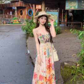 法式纯欲性感冰肌玉骨彩色碎花朵吊带高腰大摆海边度假连衣长裙女