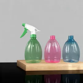 塑料瓶、壶;塑料桶;吹塑容器