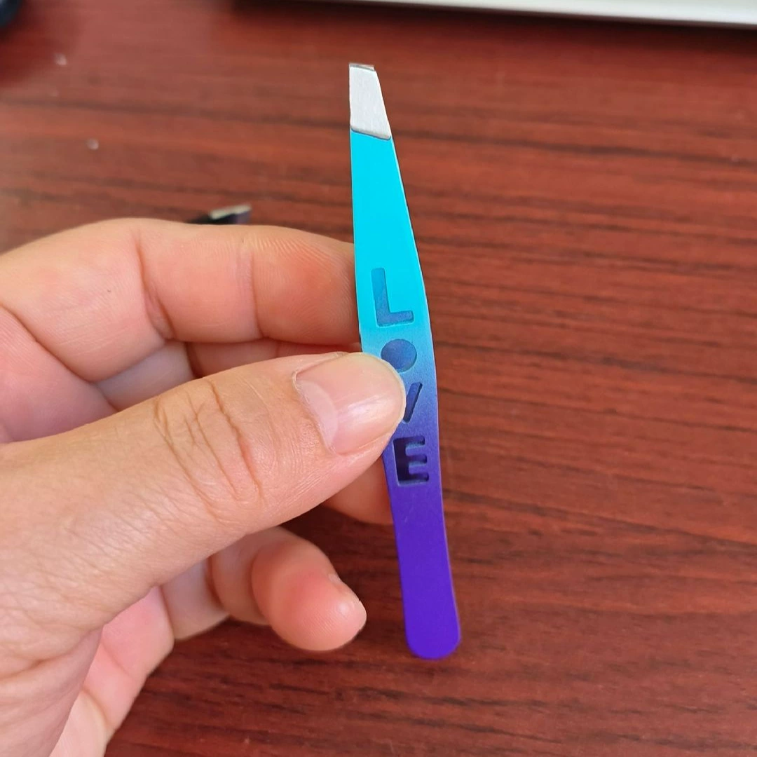 Фабрика спотовая щипцы для выщипывания бровей