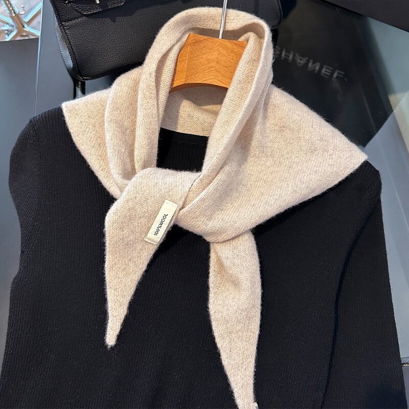 100% Wool Knitted Triangle Scarf Shawl for Women, Autumn and Winter Warm Headscarf, Multifunctional Warm Versatile Small Scarf for Women 100% Wool Knitted Triangle Scarf Shawl for Women, Autumn and Winter Warm Headscarf, Multifunctional Warm Versatile Small Scarf for Women