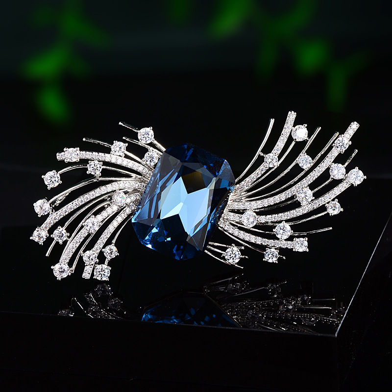 Exklusive Damen Brosche Mit Zirkonia Für Mäntel Und Kleider_voghion.com