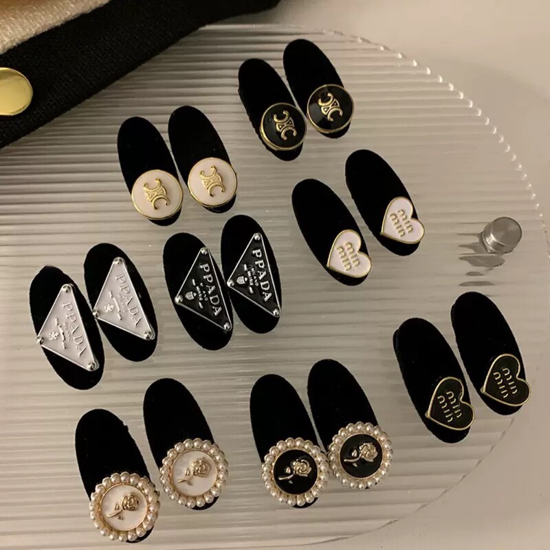 Trendy New Luxury-Style Camellia Velvet Hair Clip, Elegant Small Duckbill Clip, Bangs Clip, Hair Accessory for Stray Hair