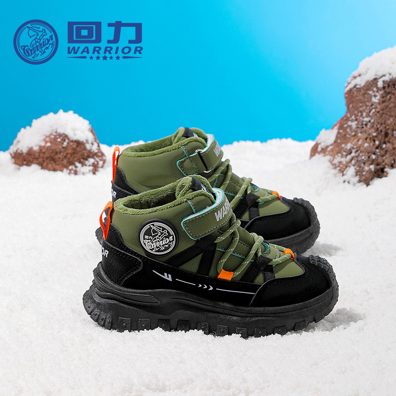 Zapatos infantiles de velcro de alta altura y terciopelo caliente simple para hombres y mujeres, zapatos de algodón de moda para niños mayores.