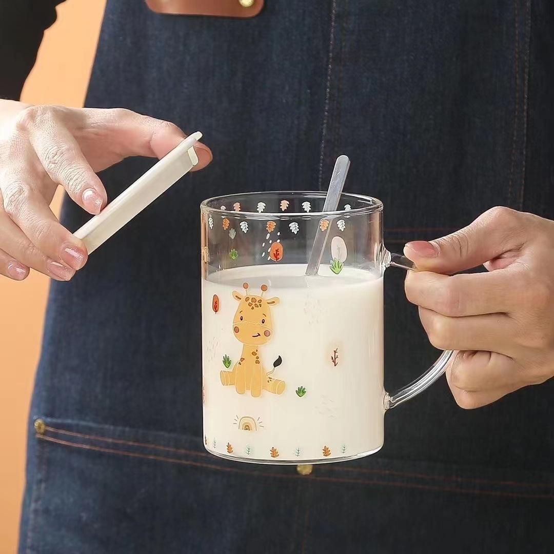 Creativo lindo de alto aspecto vidrio hogar desayuno taza animal mano regalo taza de beber con tapa cuchara taza