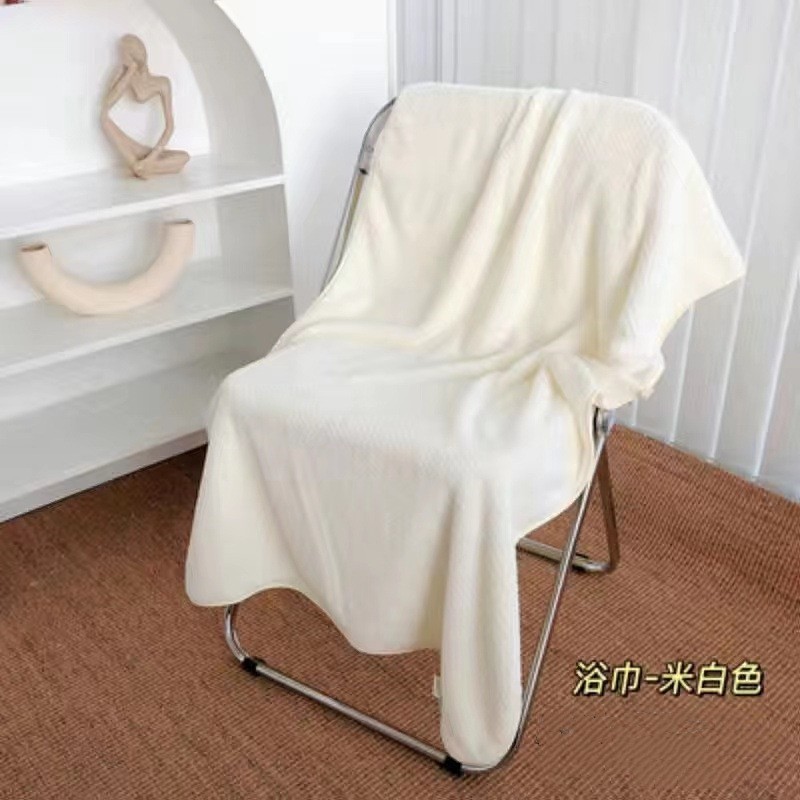 Pineapple grid white