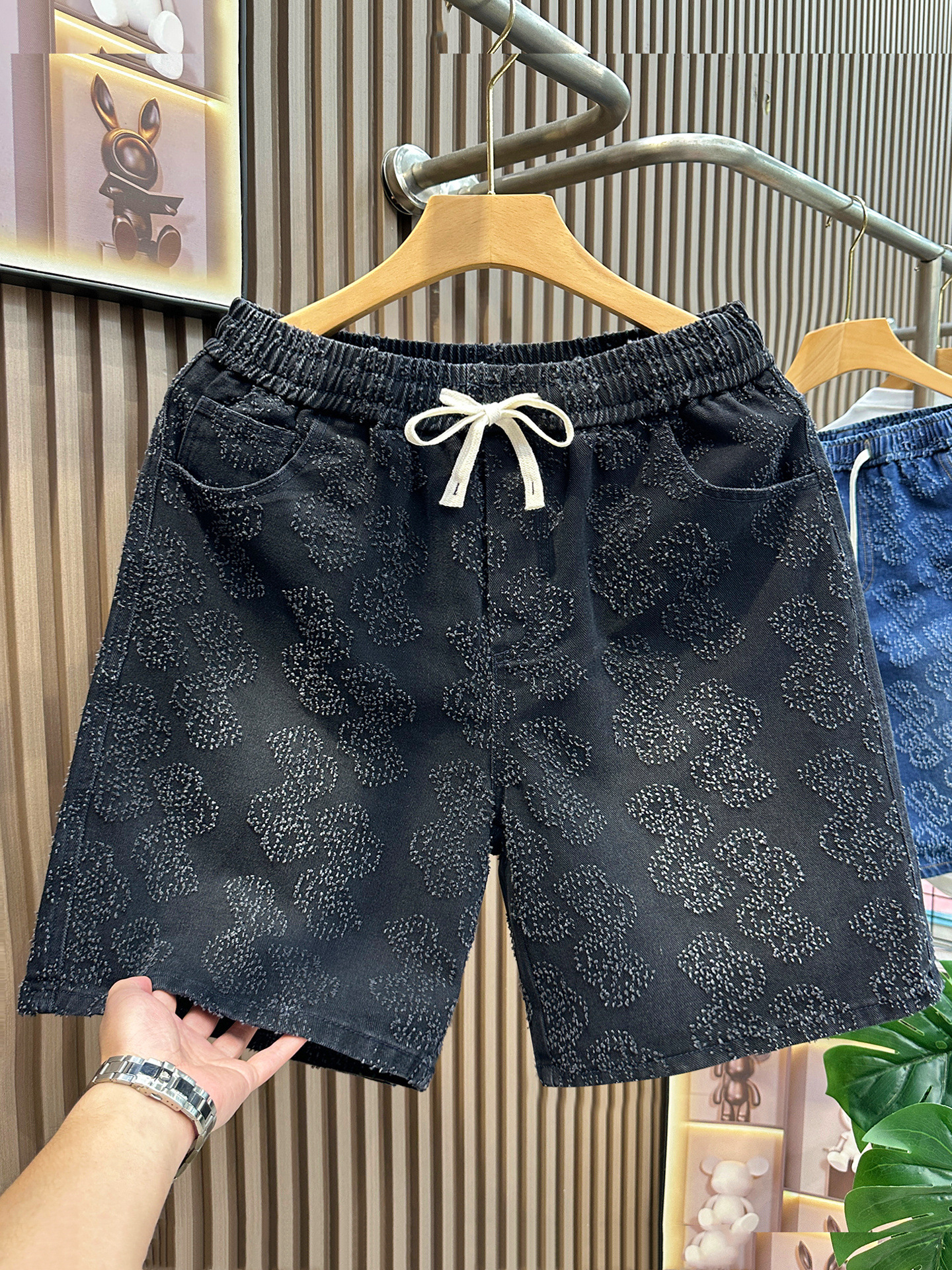 European Luxury Men's Jacquard Denim Shorts High End Summer Fashion Casual Beach Wear Five Point Straight Leg Pants_mkmklike.com