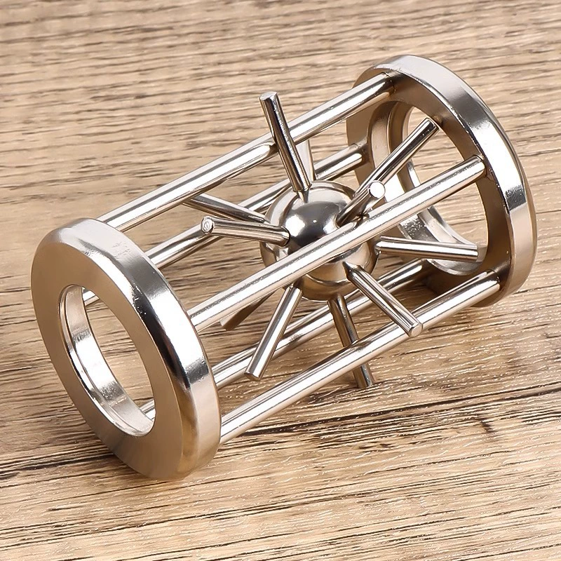 Игрушки для пожилых людей снимают скуку, предотвращают болезнь Альцгеймера, пропускают время, снимают стресс, тренируют руку и мозг у пожилых людей.