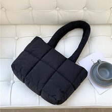 新款绣线方格子棉服包大容量单间包羽绒布洋气绗缝托特包Tote bag